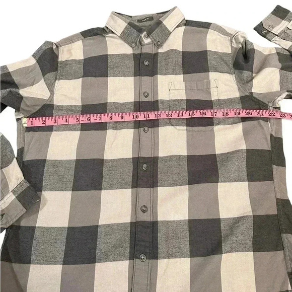 Eddie Bauer Cotton Flannel Long Sleeve Button Gray Checkered Shirt Men’s size L - Picture 6 of 8